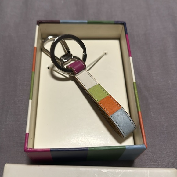 NWT Coach Leather Keychain - Picture 2 of 4